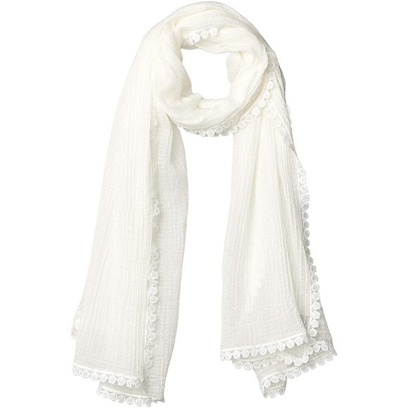 NWT VINCE CAMUTO IVORY SCARF